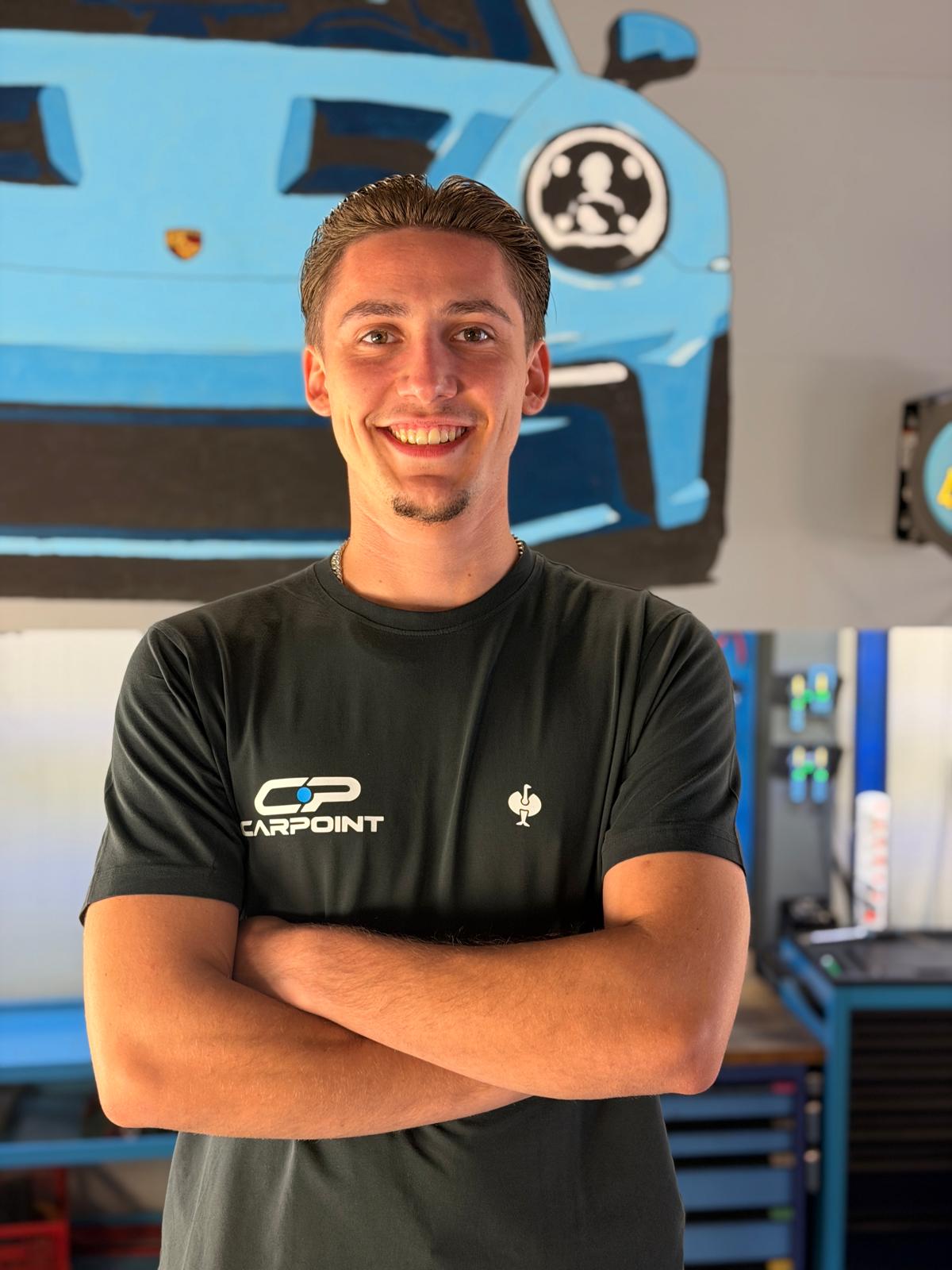 Ivan Milenkovic in seiner Werkstatt